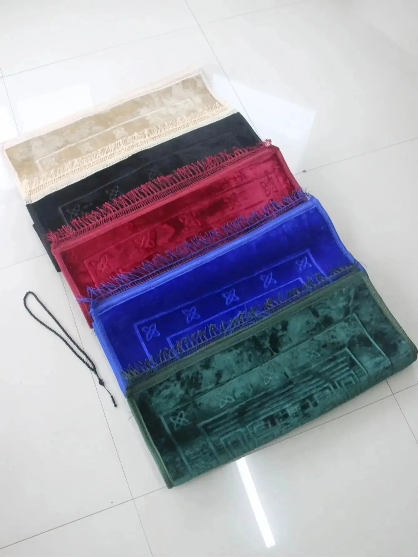 Luxury Velvet Muslim Prayer Rug with Beads